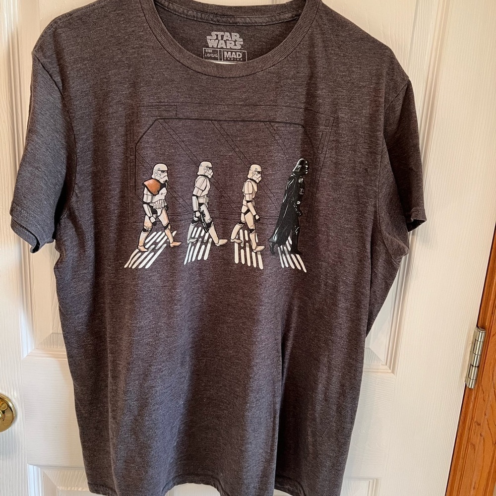 MAD Engine Gray Star Wars Short Sleeve Tee